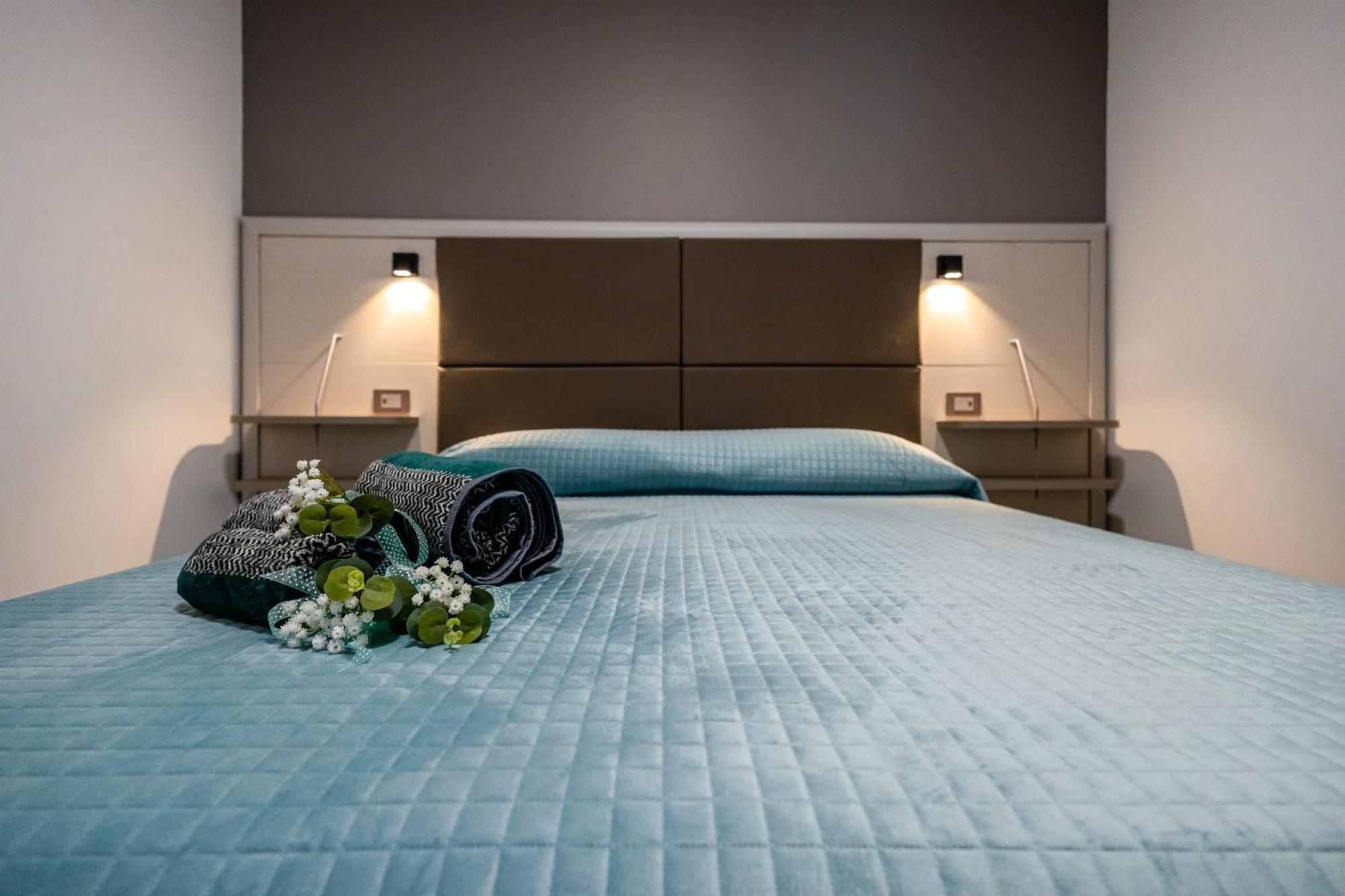 La Collina Di Montegrappa - Suites With Heated Private Pool - Suites With Shared Pool Tuglie Dış mekan fotoğraf