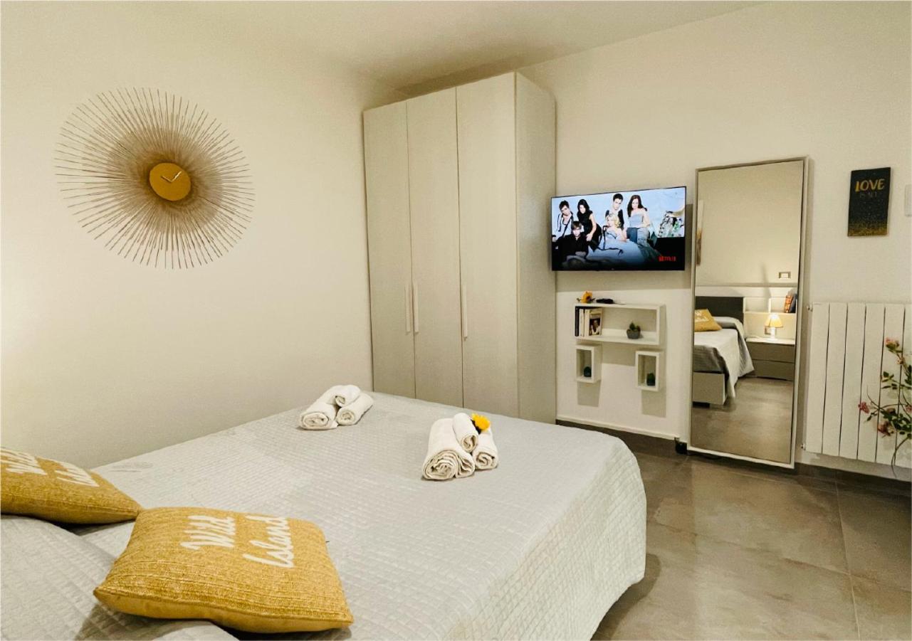 La Collina Di Montegrappa - Suites With Heated Private Pool - Suites With Shared Pool Tuglie Dış mekan fotoğraf